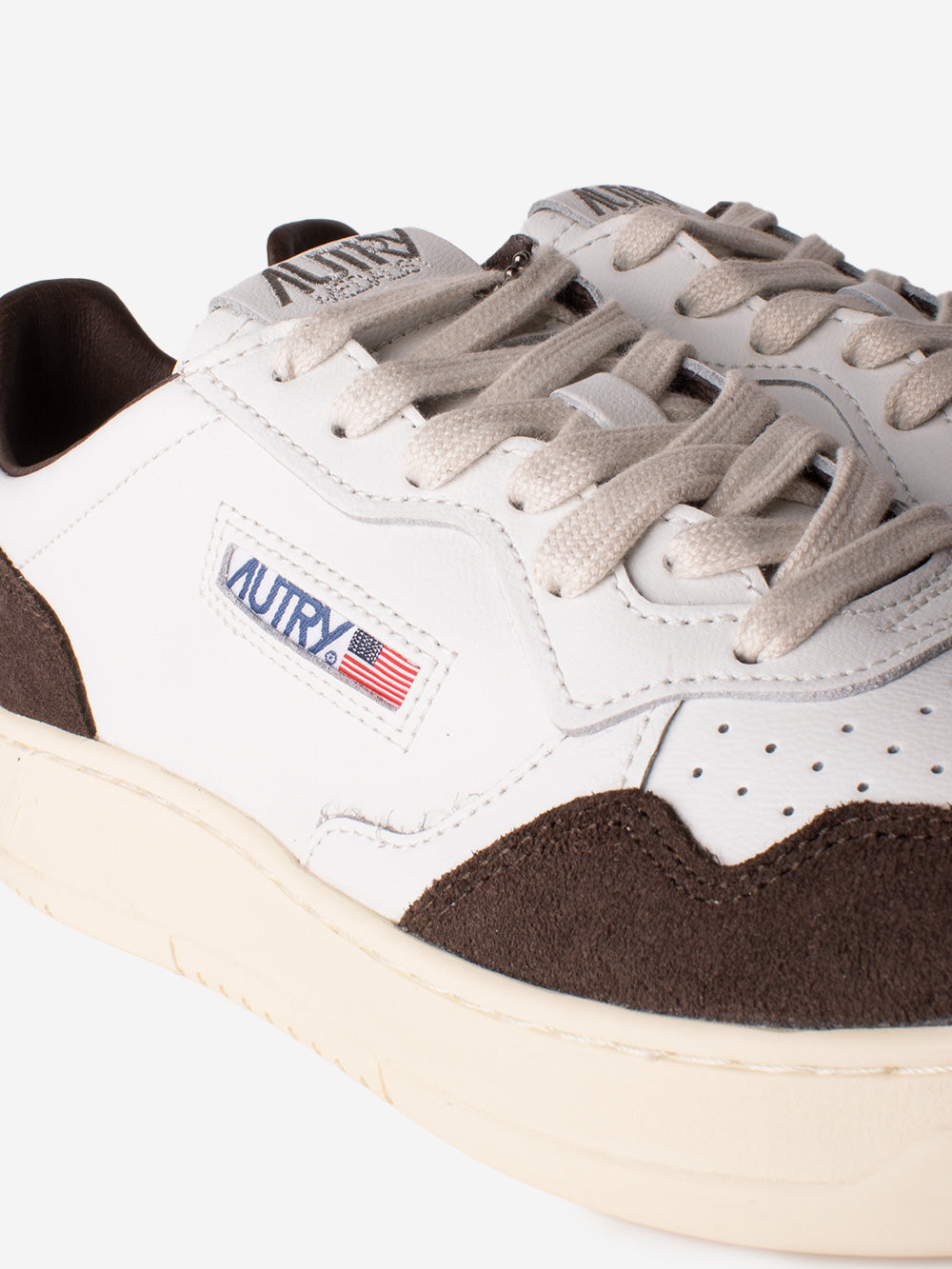 AUTRY M Medalist Low in pelle bianca e suede mogano Marrone Urbanstaroma