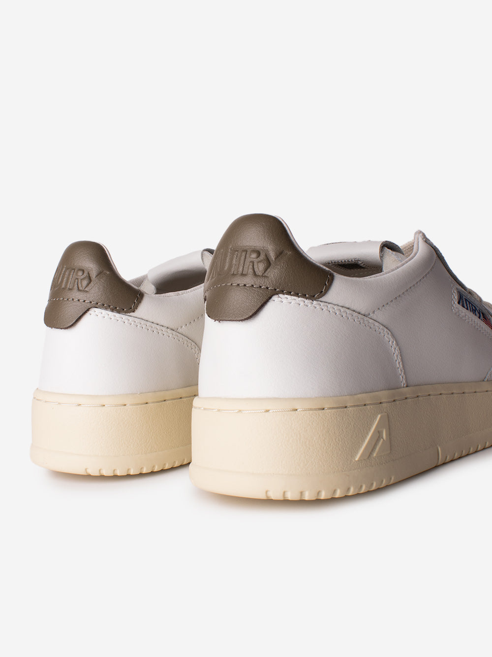 AUTRY M Medalist Low in pelle bianca e talloncino choco Bianco Urbanstaroma