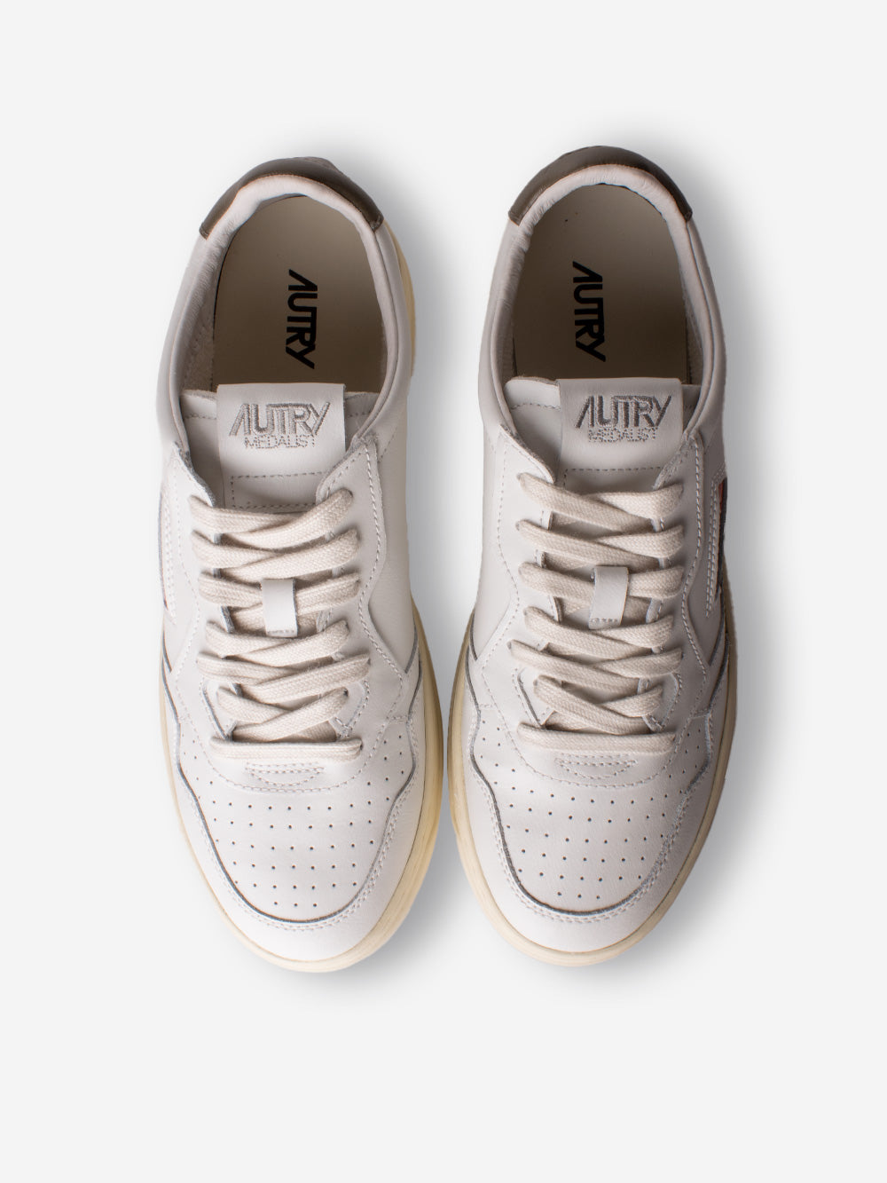 AUTRY M Medalist Low in pelle bianca e talloncino choco Bianco Urbanstaroma
