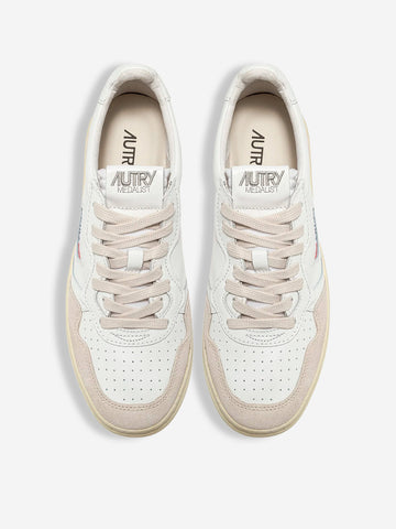 AUTRY M Medalist Low in pelle bianca e suede beige Bianco