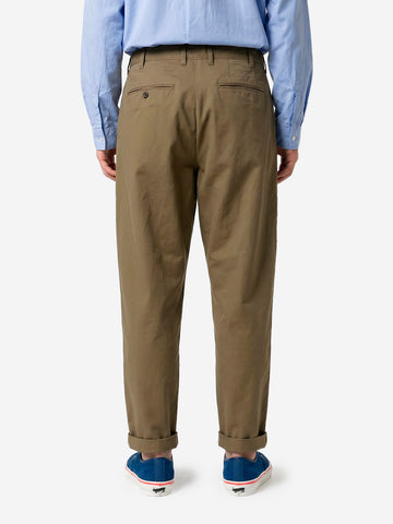 BEAMS PLUS Pantaloni tapered 2 pleats in twill oliva Verde militare
