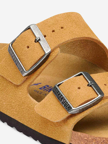BIRKENSTOCK Arizona con plantare morbido 'Cork Brown Tonal' Marrone