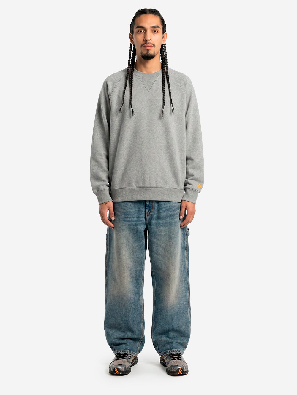 CARHARTT WIP Felpa girocollo grigia 'Chase Sweat' con logo ricamato Grigio Urbanstaroma