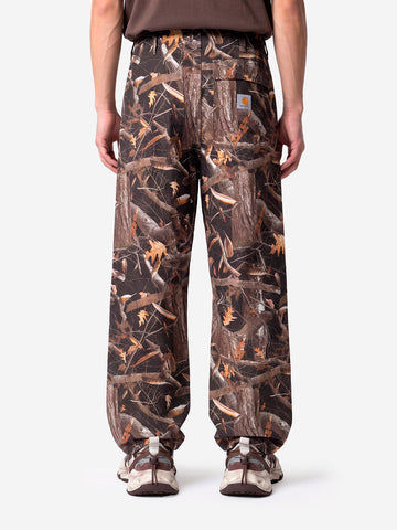 CARHARTT WIP Fletcher Pant con stampa Camo Feather Tree Marrone