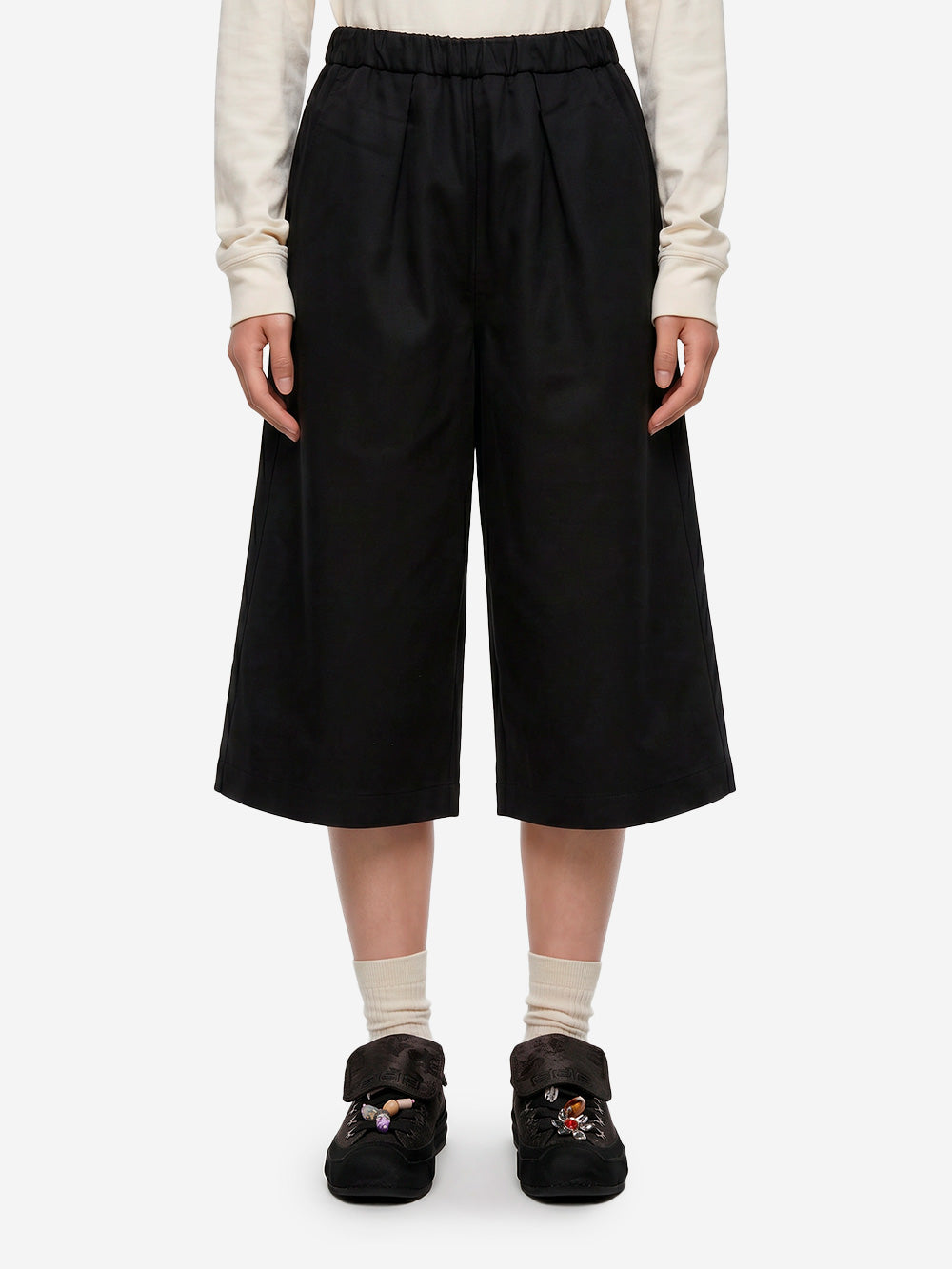 GIRLS OF DUST Pantaloni cropped neri a gamba ampia 'Nirvana' Urbanstaroma