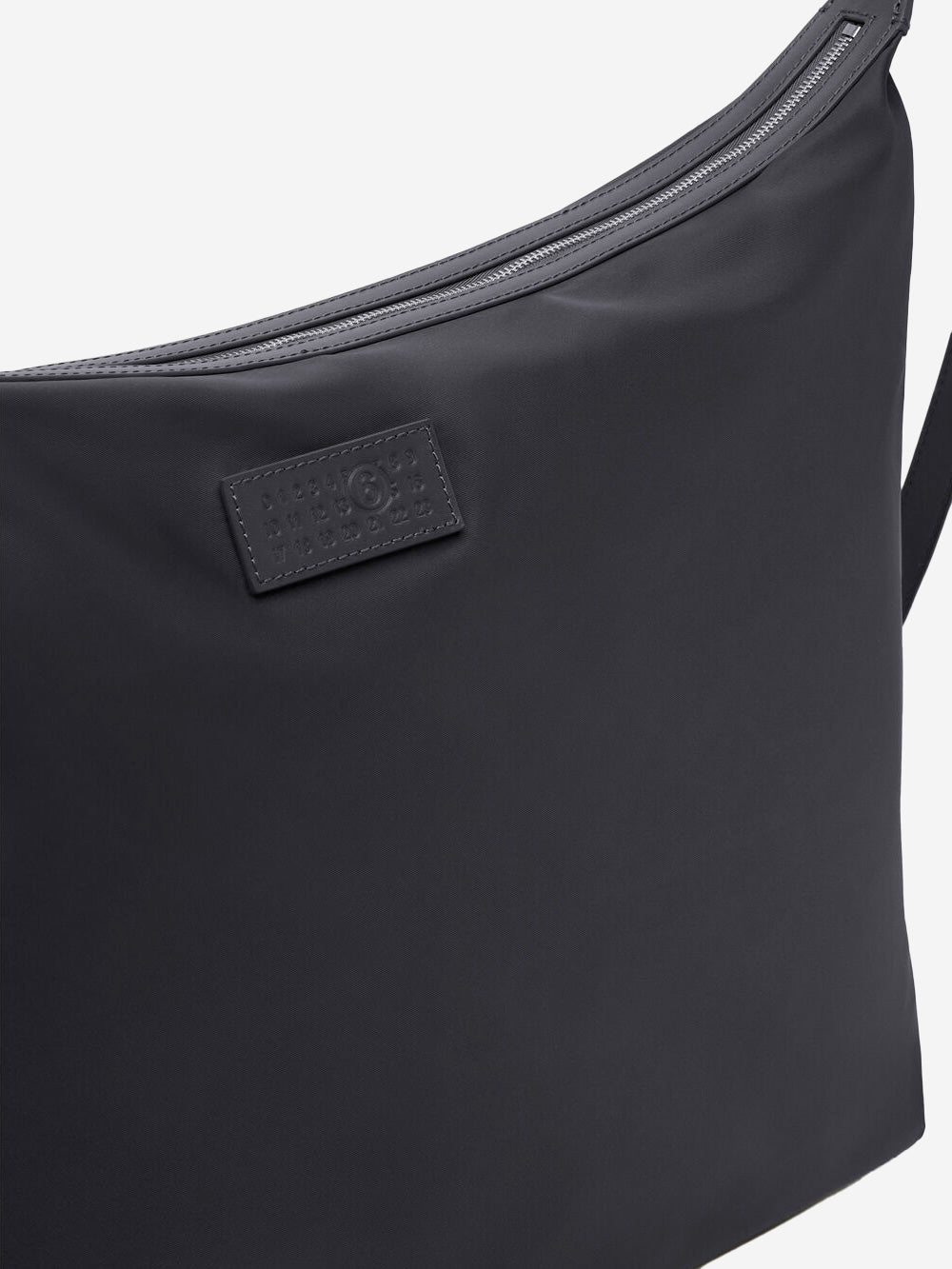 MM6 MAISON MARGIELA Borsa a Tracolla in Twill di Nylon Nero con patch Numeric Nero Urbanstaroma