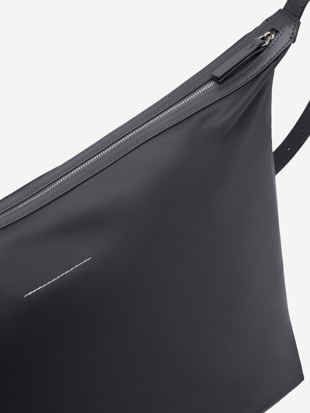 MM6 MAISON MARGIELA Borsa a Tracolla in Twill di Nylon Nero con patch Numeric Nero Urbanstaroma