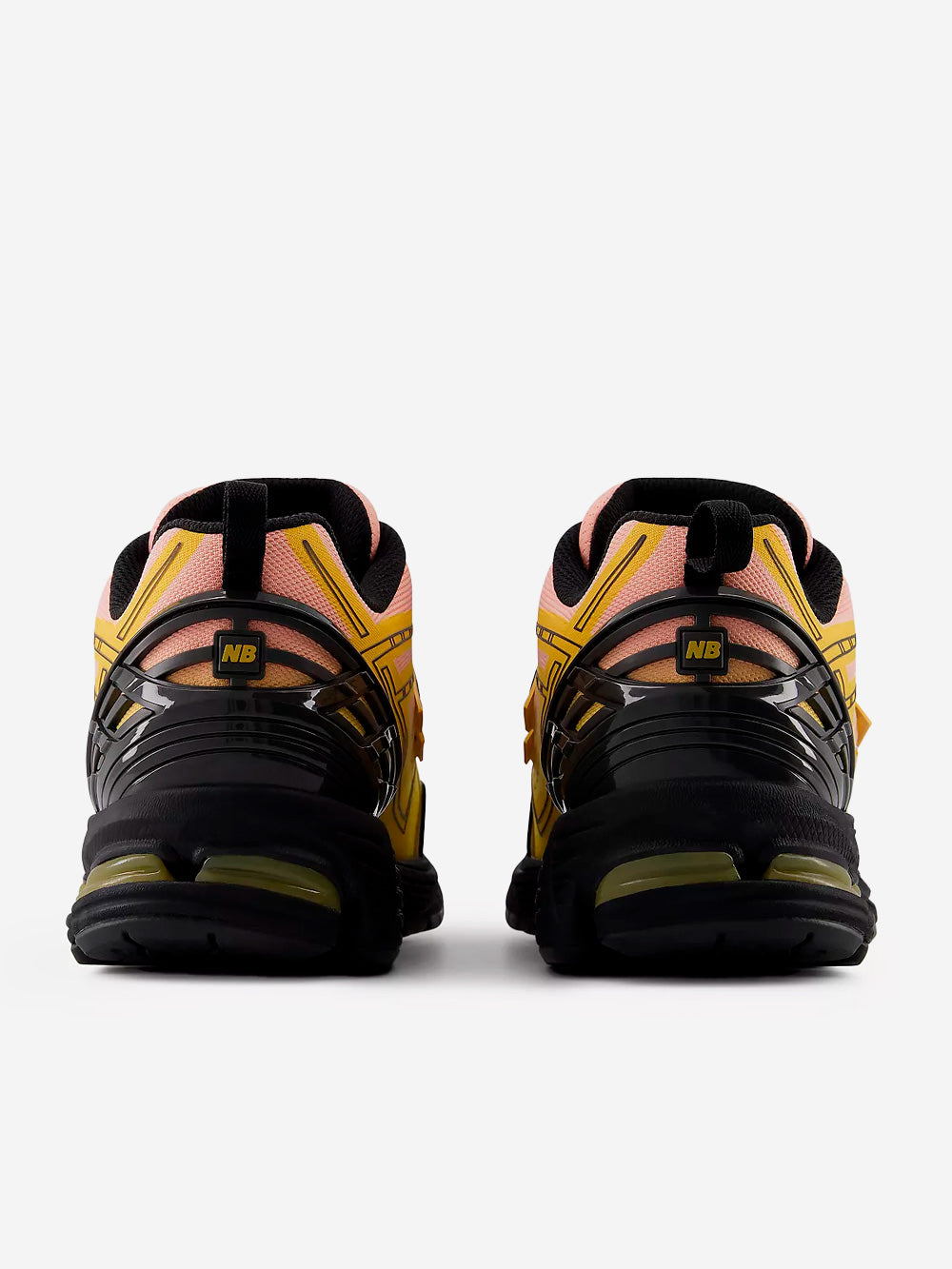 NEW BALANCE 1906E 'Amber Haze Black' arancione Urbanstaroma