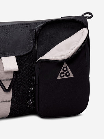 NIKE ACG ACG Borsa a tracolla (3l) Nero