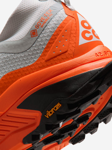NIKE ACG ACG Zegama Trail GORE-TEX 'Light Silver Safety Orange' Grigia arancione