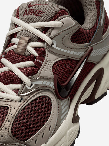 NIKE W V5 RNR 'Burgundy Crush College Grey' Bianco argento