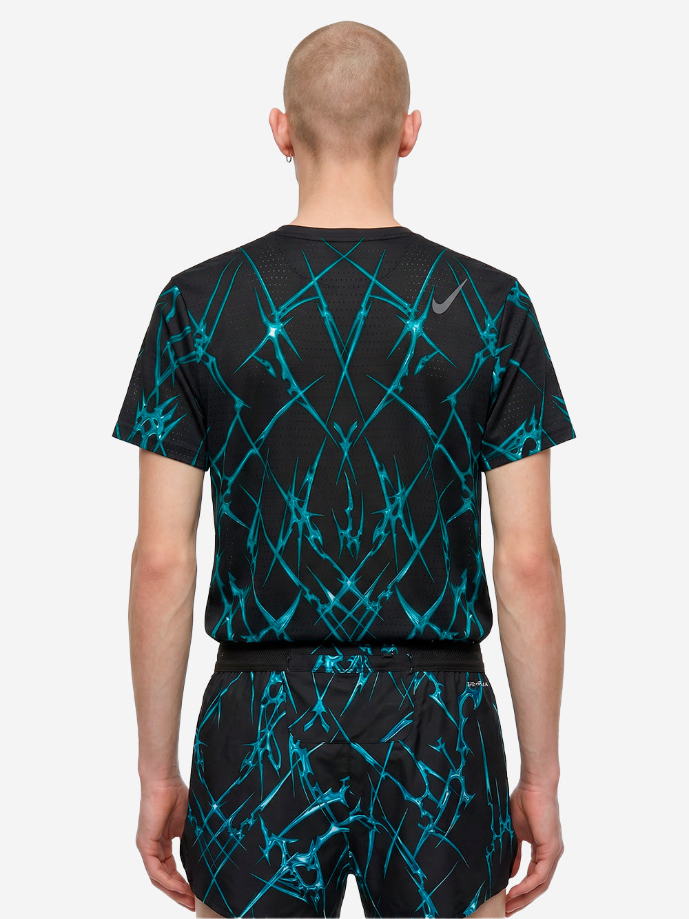 NIKE T-shirt da running AeroSwift Dri-FIT ADV con stampa Nero Urbanstaroma
