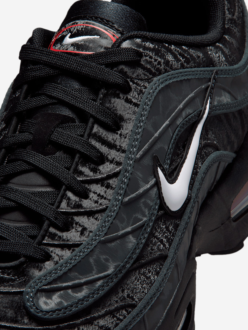 NIKE Air Max Joga Bonito 'Black University Red' Nero Urbanstaroma