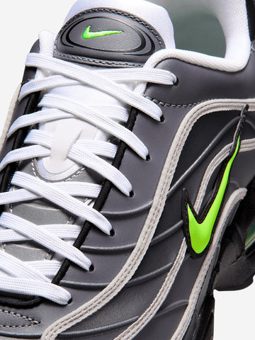 NIKE Air Max Joga Bonito 'Neon' grigio