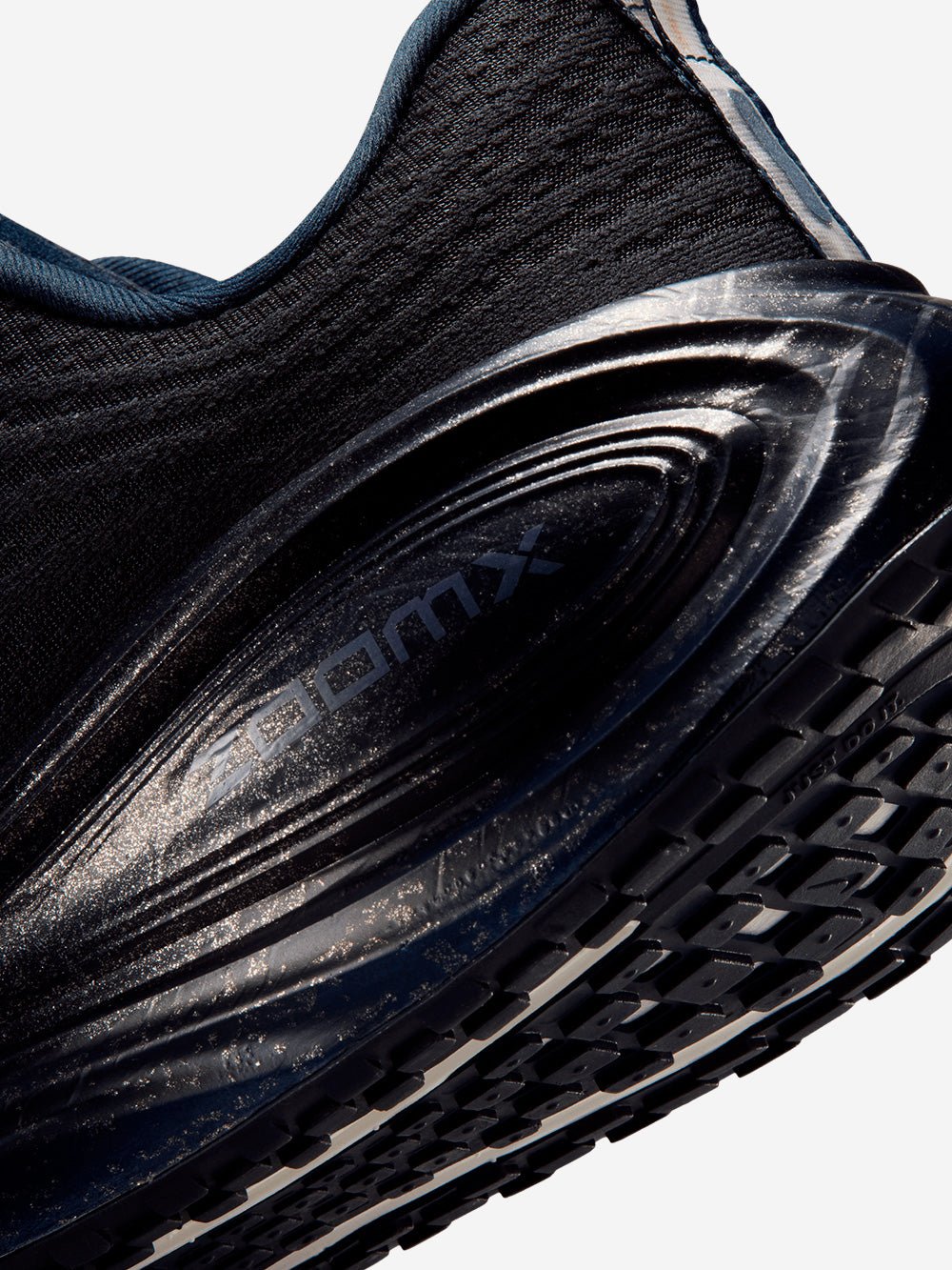 NIKE W Vomero Plus 'Keely Hodgkinson' Nero Urbanstaroma