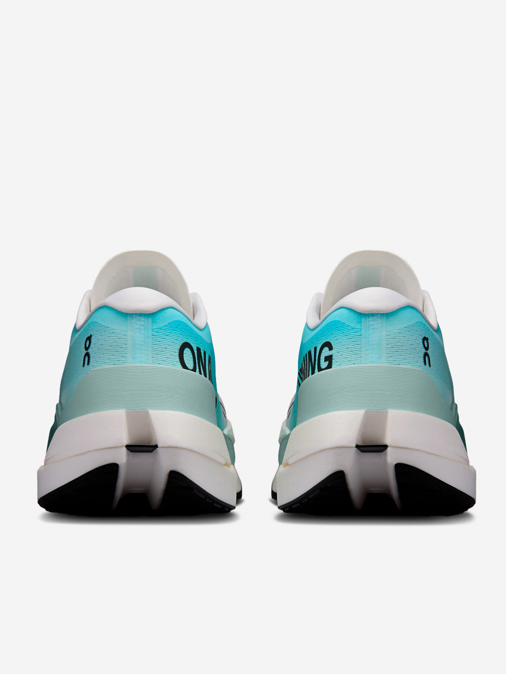 ON Cloudboom Max 'White Flurry' Bianco blu Urbanstaroma