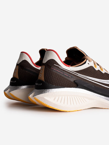 SAUCONY x Highsnobiety Endorphin Pro 5 Marrone scuro