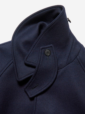 SOPHNET. Cappotto corto in melton di lana blu Navy bianca