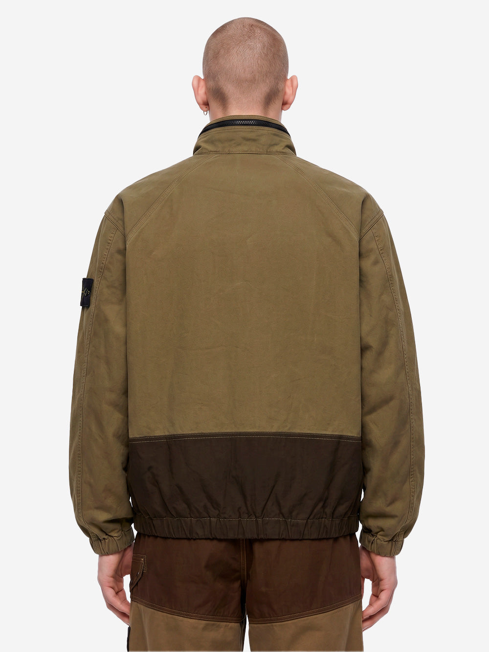 STONE ISLAND Giacca verde militare in cotone con inserti in nylon e logo patch Verde Urbanstaroma