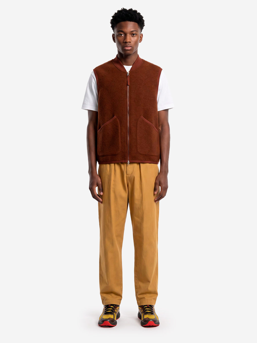 UNIVERSAL WORKS Gilet marrone in fleece di lana con zip Marrone scuro Urbanstaroma