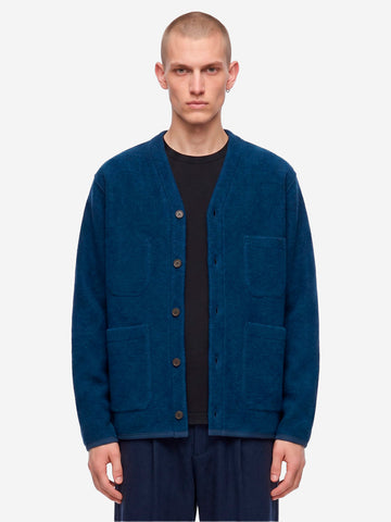 UNIVERSAL WORKS Cardigan indigo in fleece di lana con tasche applicate Blu