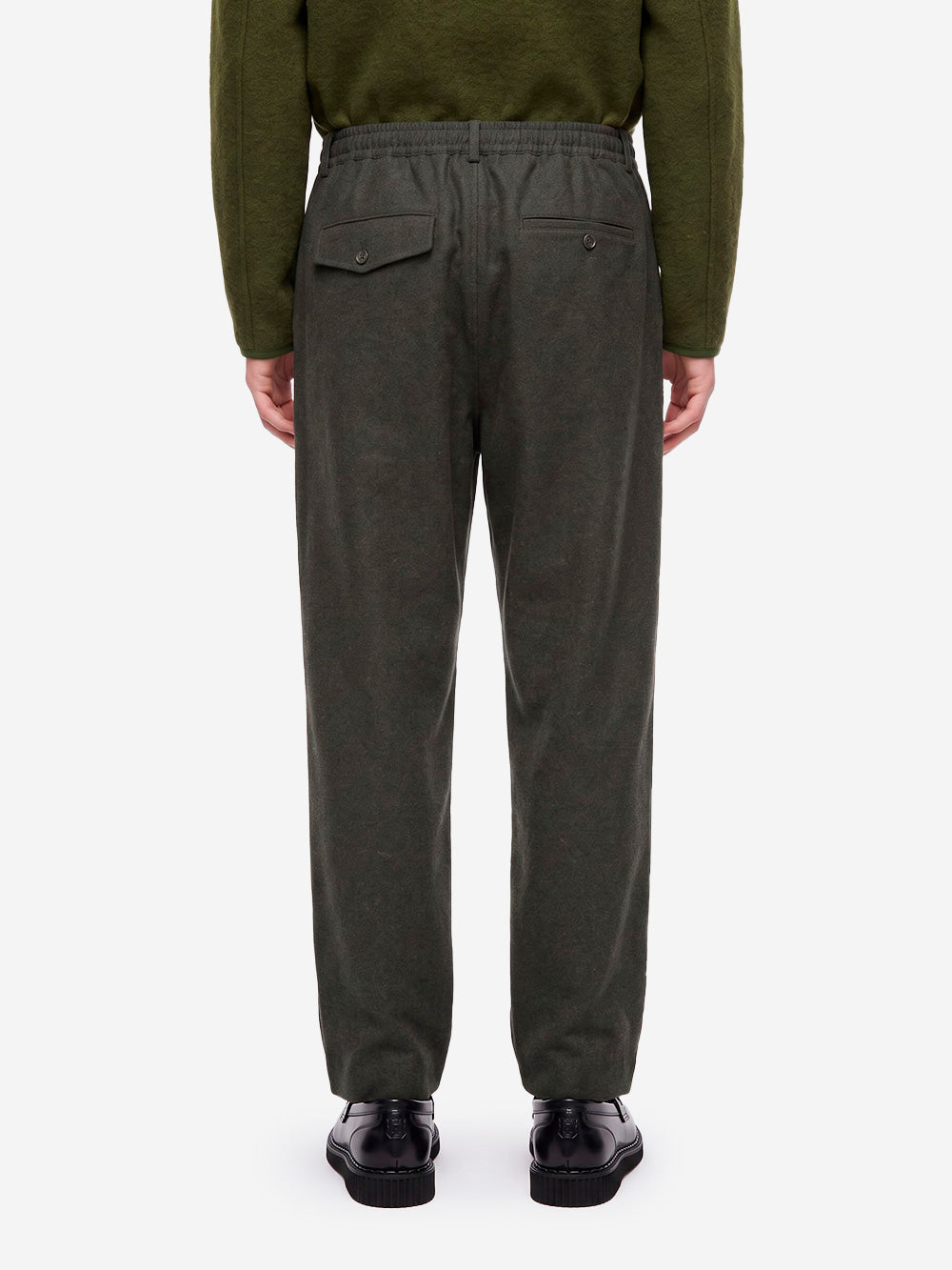 UNIVERSAL WORKS Pantaloni Wool Herringbone Pleated oliva Verde Oliva Urbanstaroma