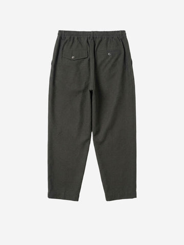 UNIVERSAL WORKS Pantaloni Wool Herringbone Pleated oliva Verde Oliva