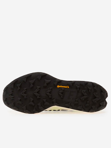 ADIDAS ORIGINALS Terrex Agravic TT trail running bianche e nere con 'Impact Orange' Bianco arancio