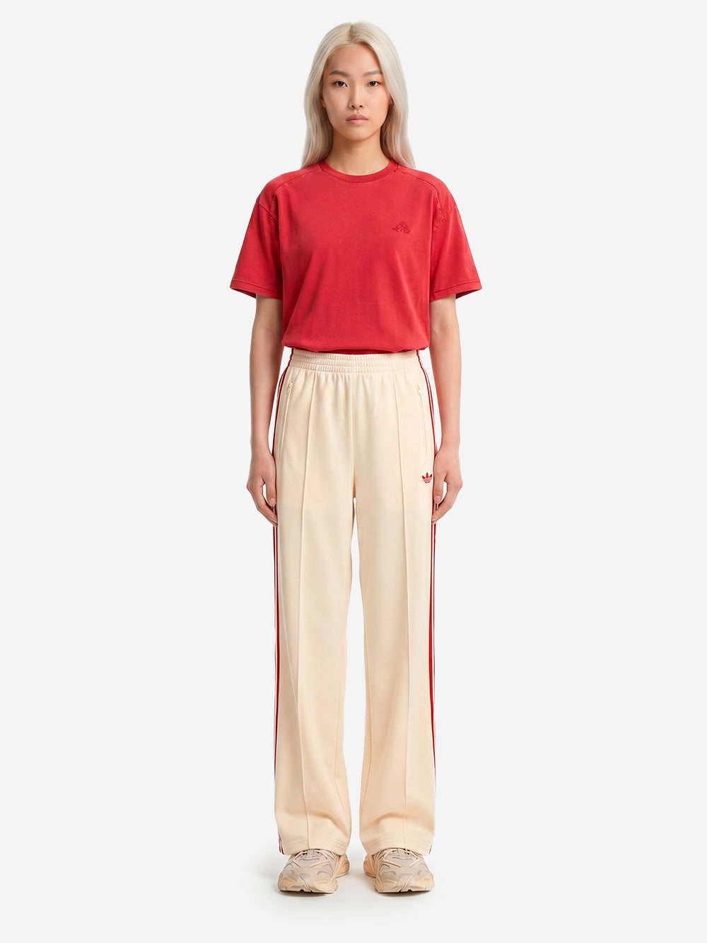 ADIDAS ORIGINALS Pantaloni loose Firebird vaniglia con stripes rosse Panna rossa Urbanstaroma