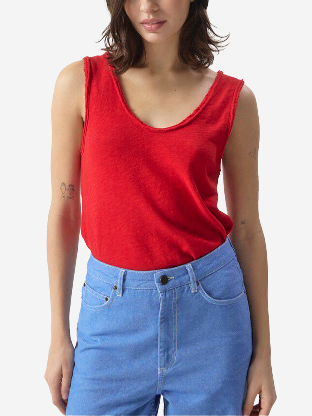 AMERICAN VINTAGE Canotta a trapezio rossa con scollo a u Rosso Urbanstaroma