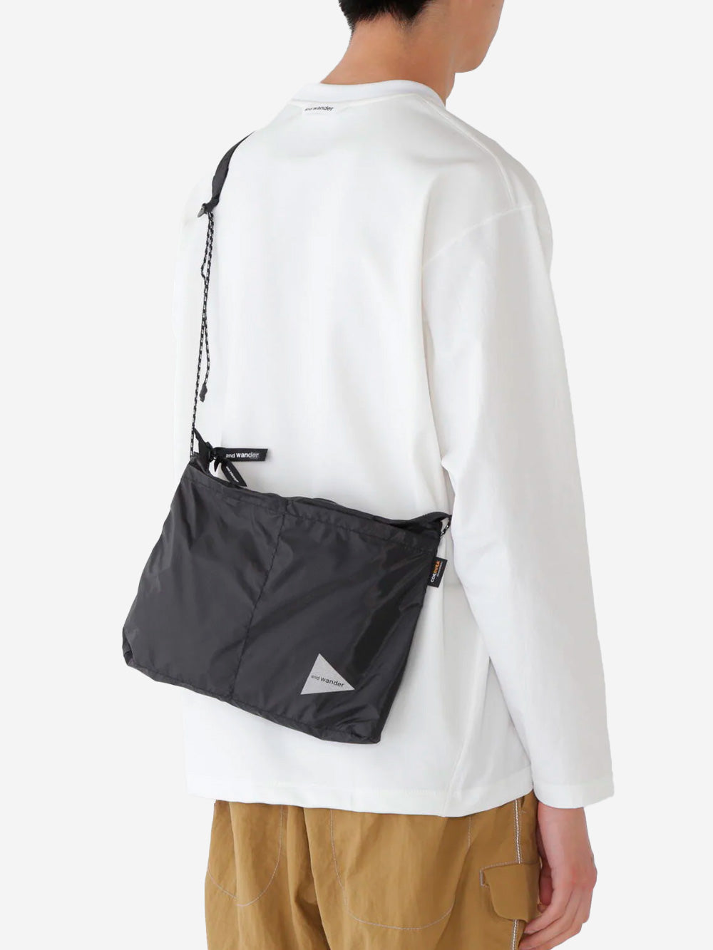 AND WANDER Borsa a tracolla 'Sil Sacocha' in nero (5l) Nero Urbanstaroma