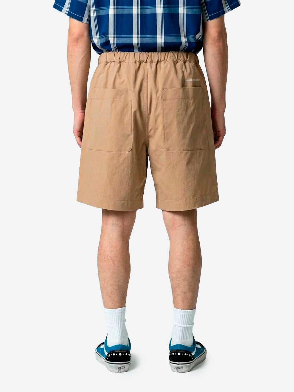 AND WANDER Shorts beige in tessuto tecnico pleated con cintura integrata Beige Urbanstaroma