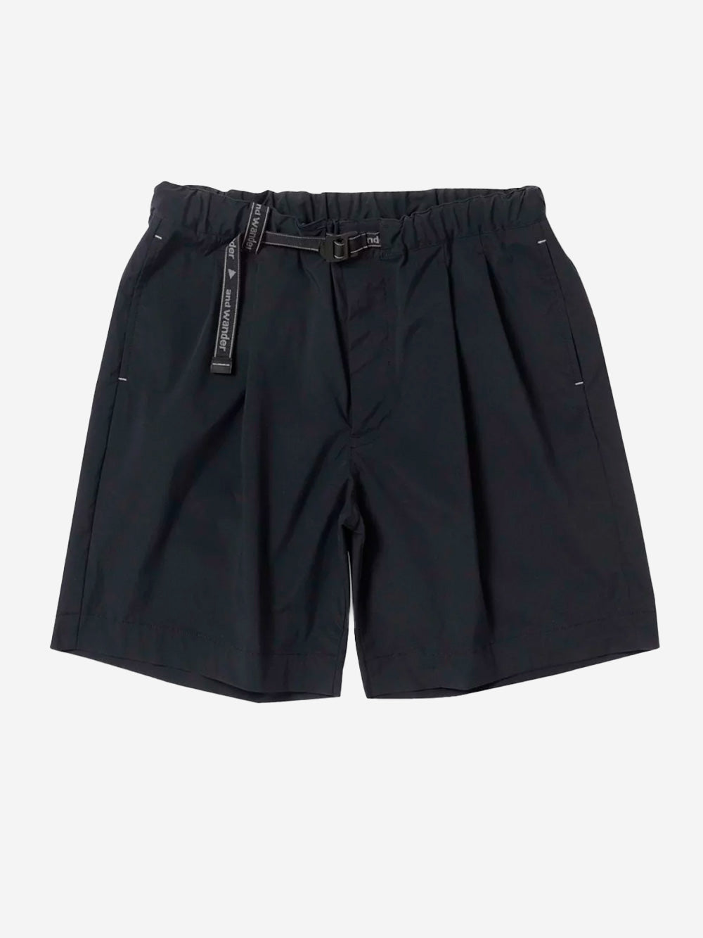 AND WANDER Shorts neri in tessuto tecnico pleated con cintura integrata Nero Urbanstaroma