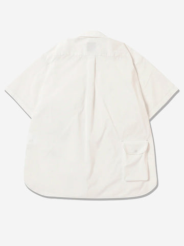 AND WANDER Camicia a manica corte multi pocket in bianco Bianco