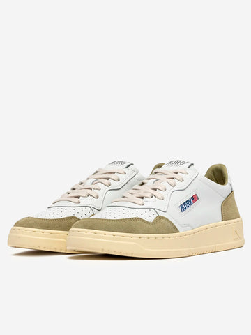 AUTRY M Medalist Low in pelle bianca e suede verde Bianco verde