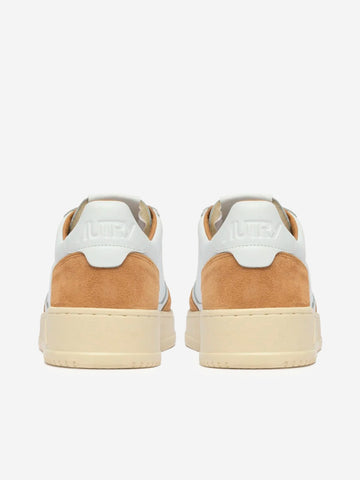 AUTRY M Medalist Low in pelle bianca e suede rame Bianco marrone