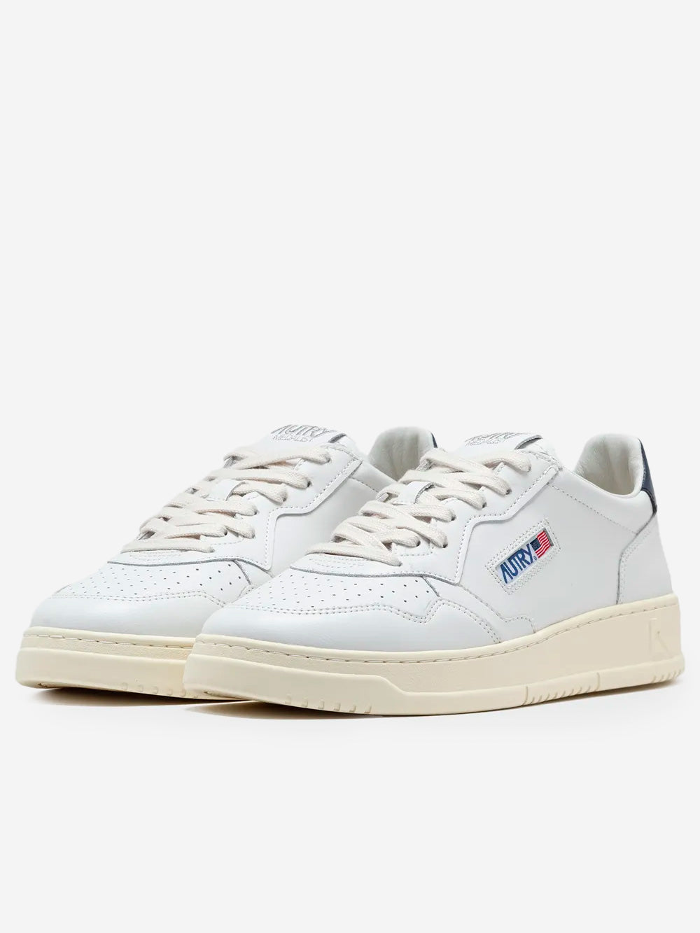 AUTRY M Medalist Low in pelle bianca e blu space Bianco Urbanstaroma