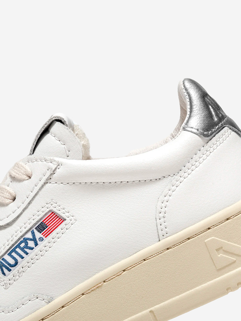 AUTRY W Medalist Low in pelle bianca e argento metallizzato Bianco argento Urbanstaroma