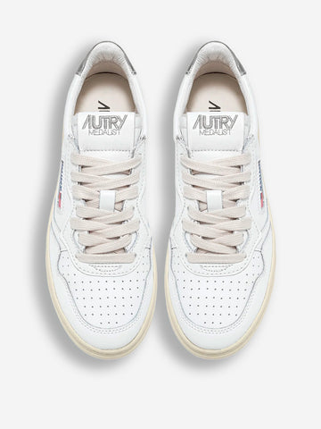 AUTRY W Medalist Low in pelle bianca e argento metallizzato Bianco argento