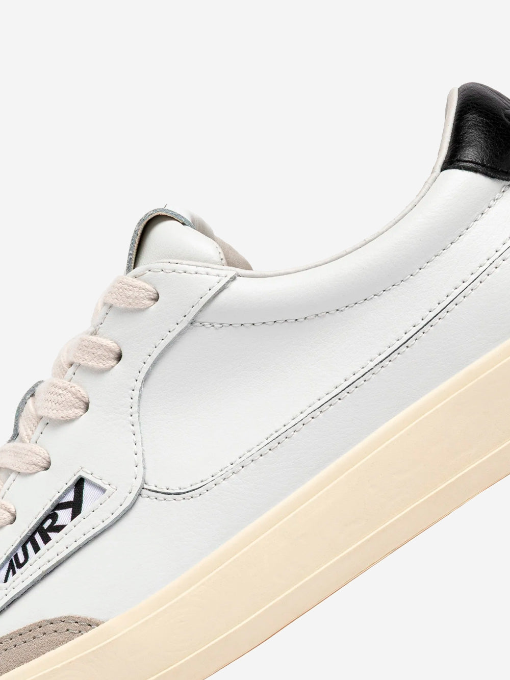 AUTRY Windscape Low in pelle bianca e nera Bianco nero Urbanstaroma