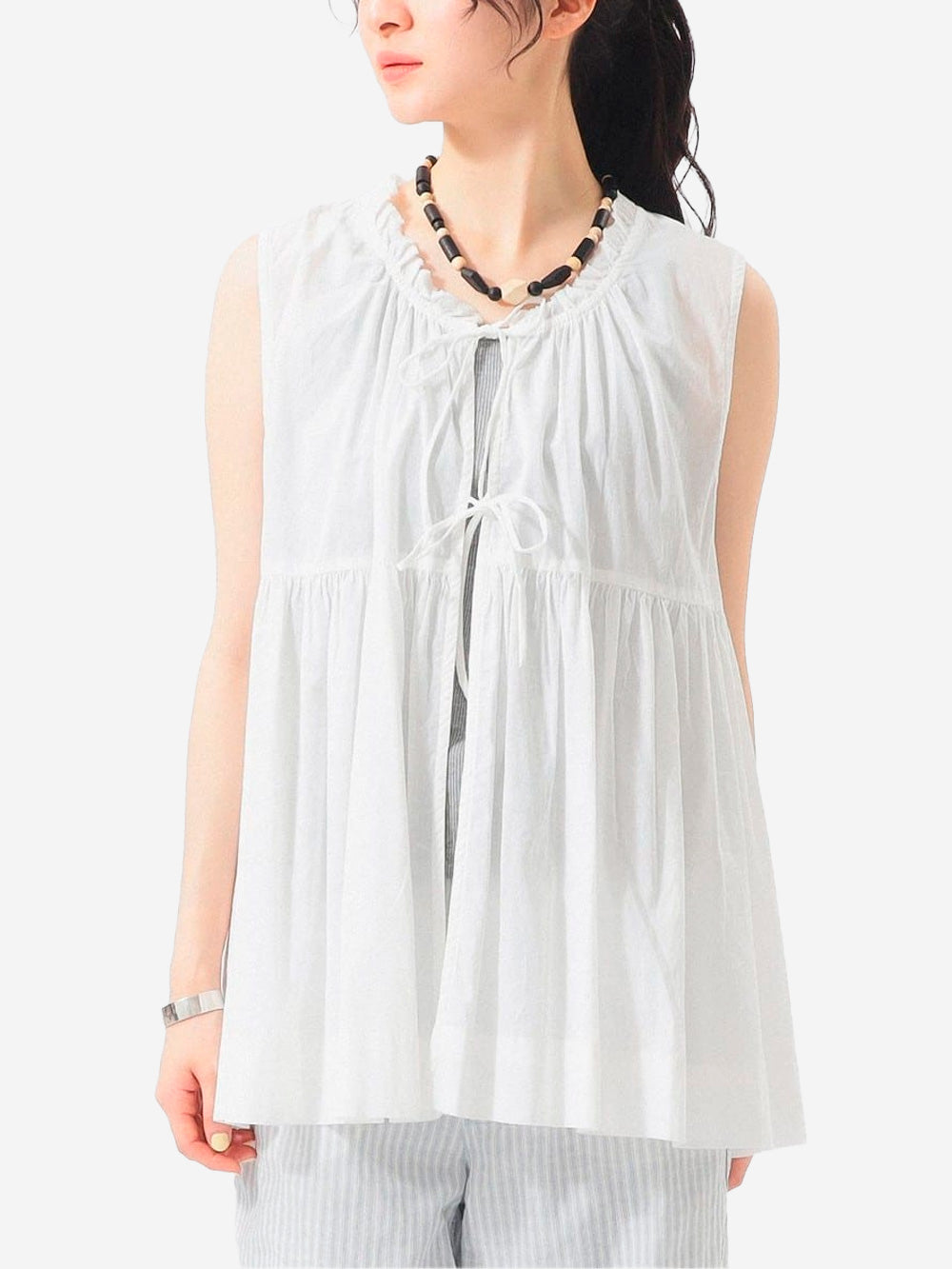 BEAMS BOY Camicia senza maniche bianca in sheer di cotone con lacci e pieghe Bianco Urbanstaroma