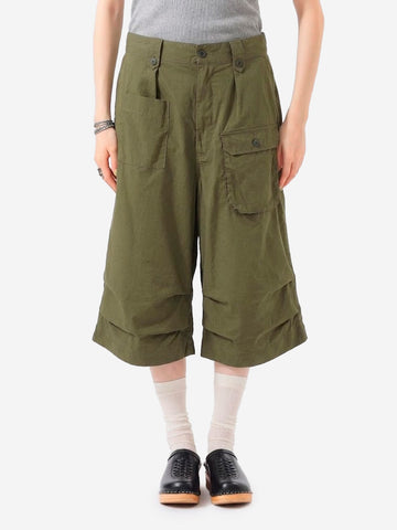 BEAMS BOY Shorts Military verdi con pinces sulle ginocchia e 6 tasche Verde