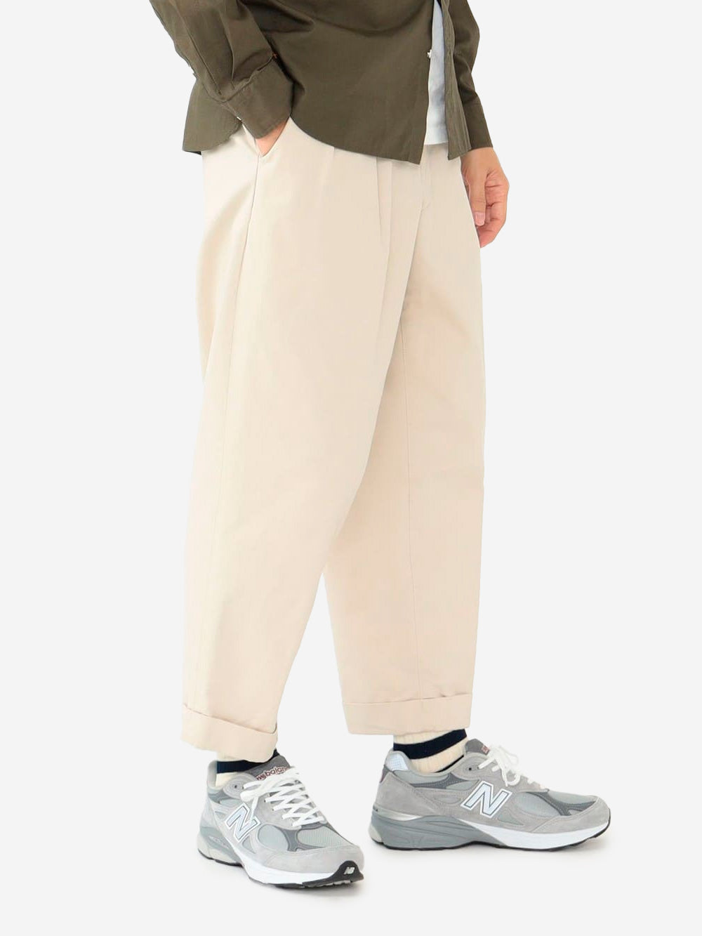 BEAMS PLUS Pantaloni tapered chiari 2 pleats in twill Beige Urbanstaroma