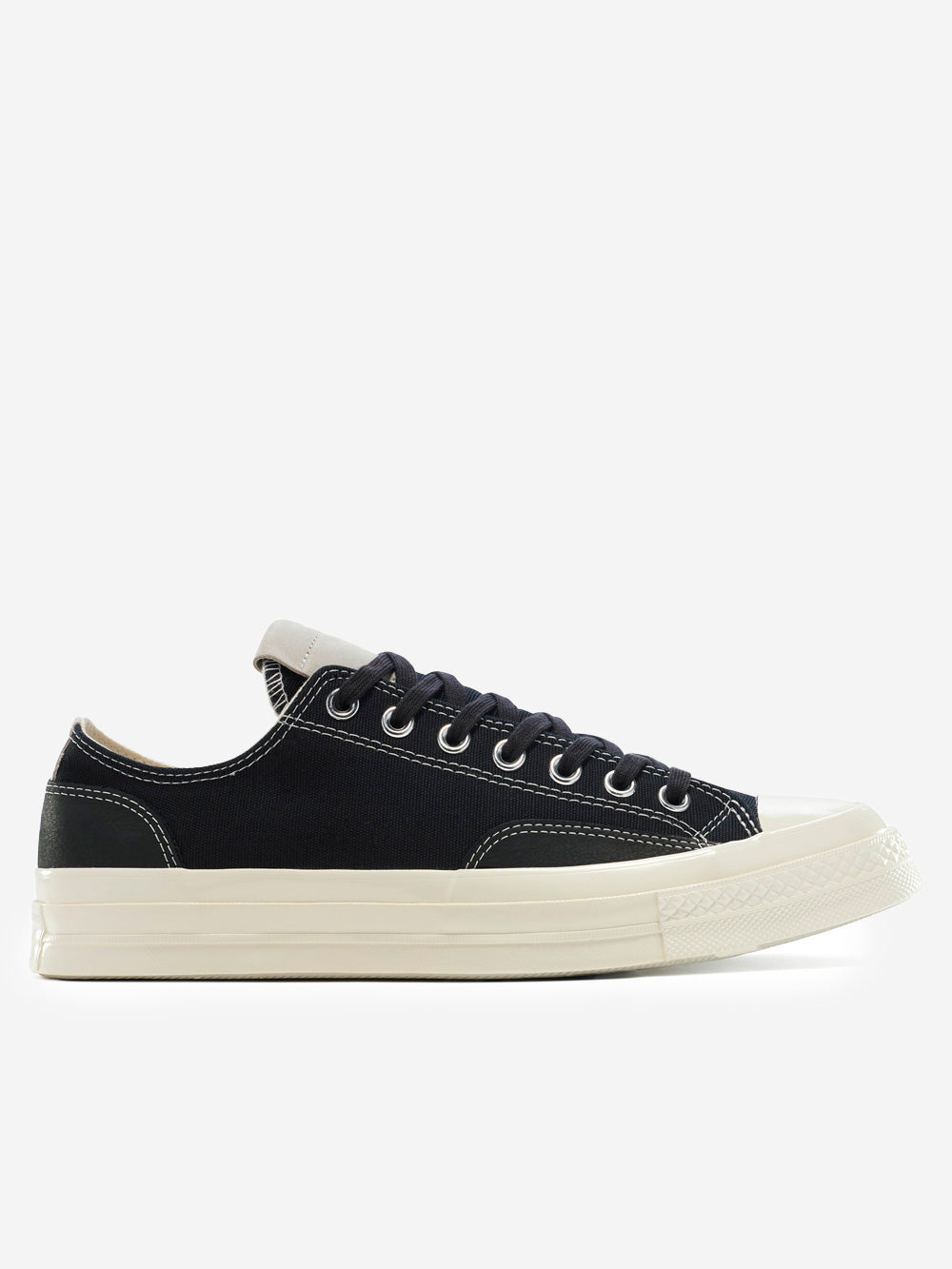 CONVERSE Chuck 70 OX con Canvas e Suede 'Total Eclipse' Nera bianca Urbanstaroma