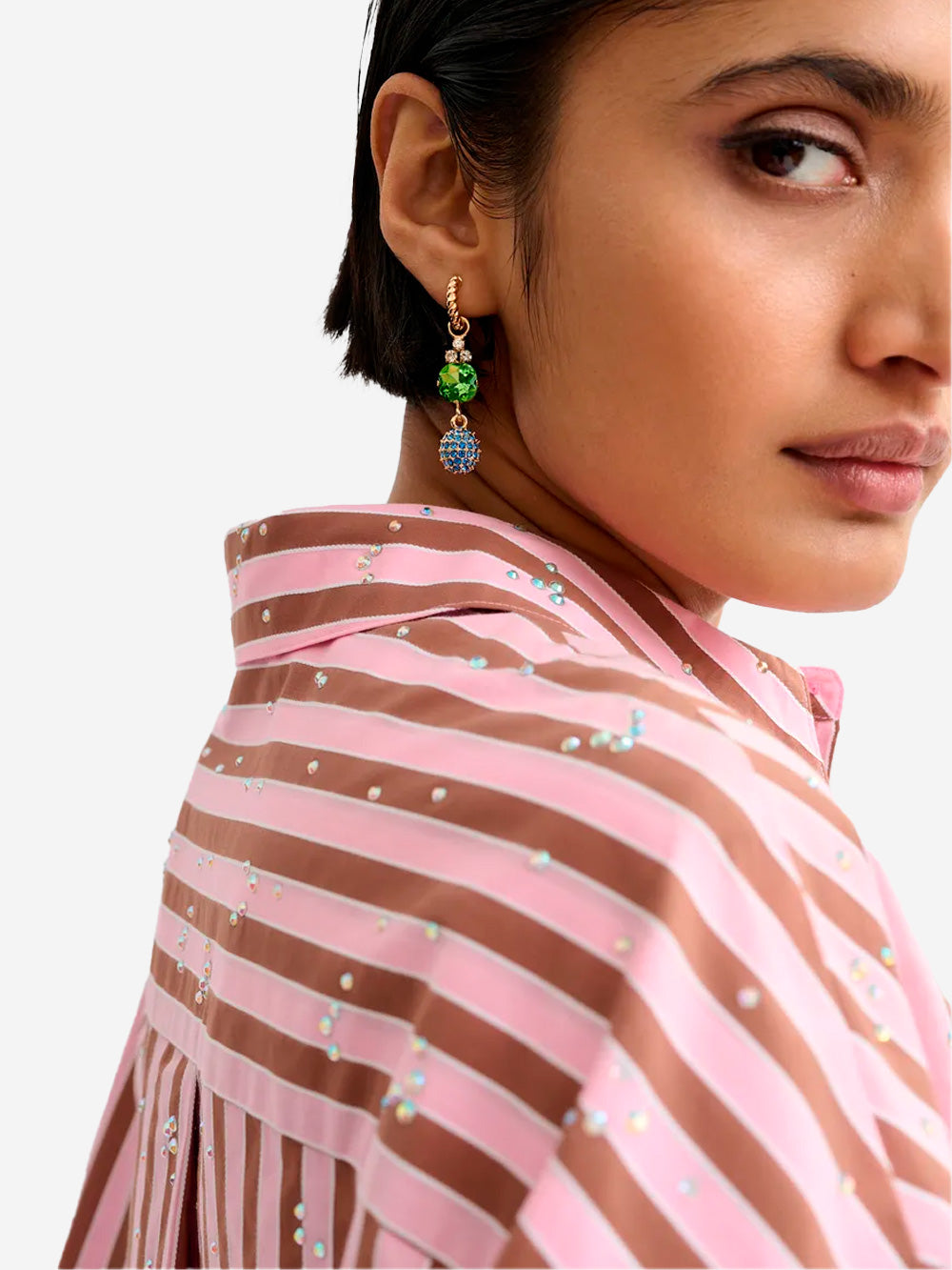 ESSENTIEL ANTWERP Orecchini dorati con bassotto rosa e strass verdi e blu Multicolor Urbanstaroma