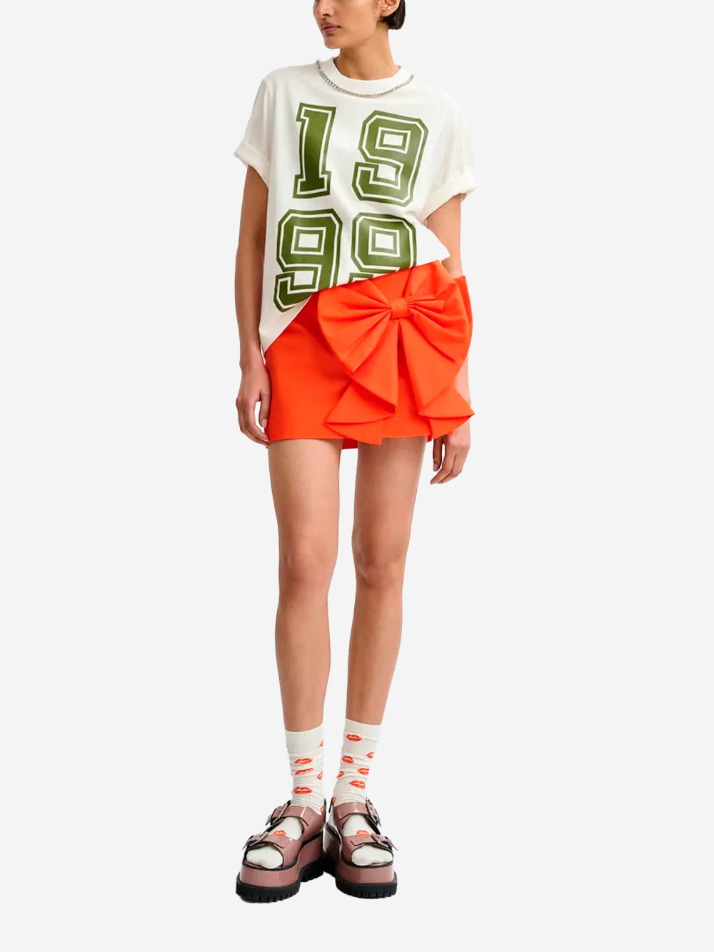 ESSENTIEL ANTWERP T-shirt in cotone avorio con scollo impreziosito da strass e stampa numerica verde Bianca verde Urbanstaroma