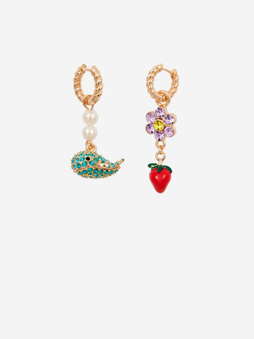 ESSENTIEL ANTWERP Orecchini dorati con balena blu e fragola rossa Multicolor