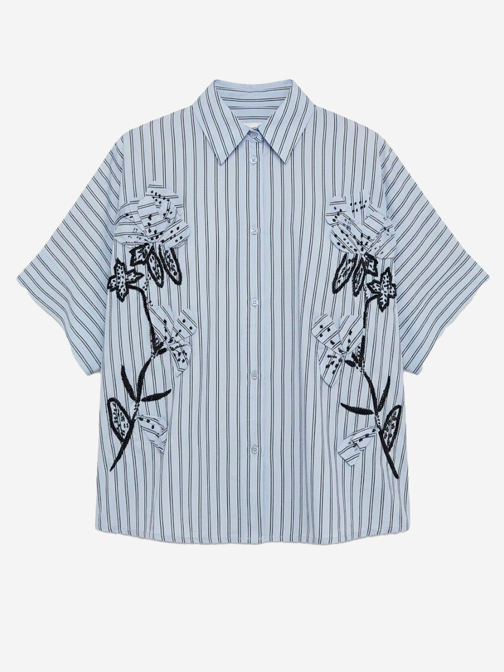 ESSENTIEL ANTWERP Camicia oversize celeste con ricami floreali applicati e perline Celeste Urbanstaroma
