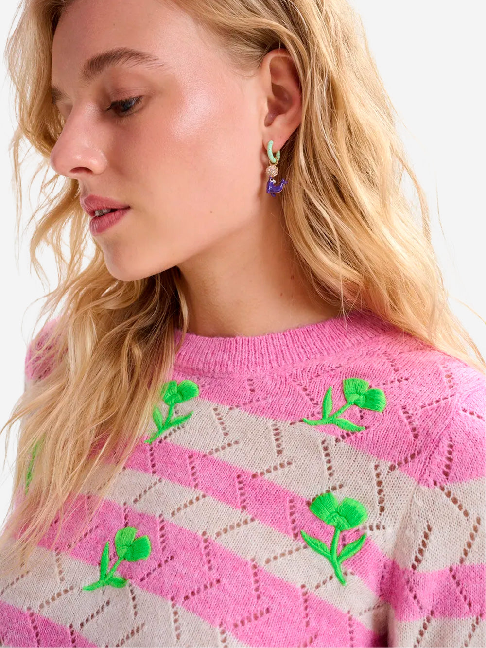 ESSENTIEL ANTWERP Orecchini a cerchio turchese e oro con pendenti a forma di gelato e leone marino Multicolor Urbanstaroma