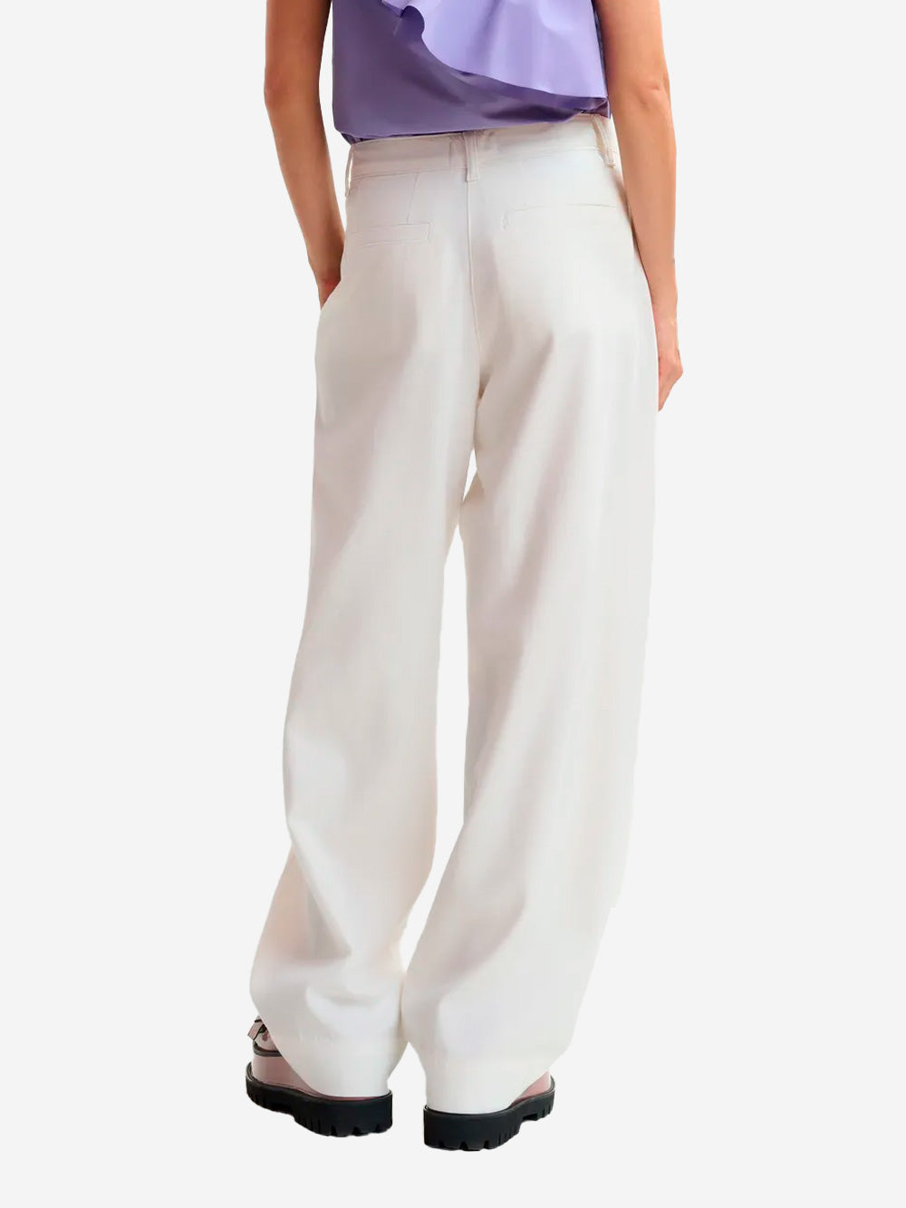 ESSENTIEL ANTWERP Bianco Urbanstaroma